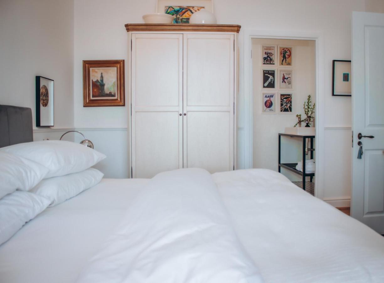 1 Royal Street Guesthouse ライビーク・カステール エクステリア 写真