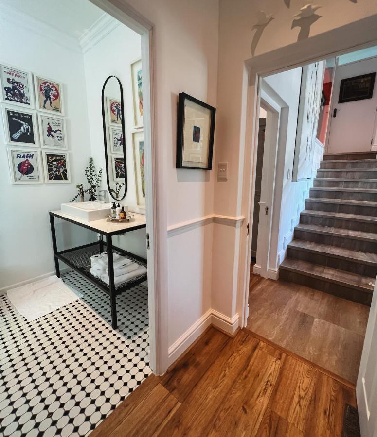 1 Royal Street Guesthouse ライビーク・カステール エクステリア 写真