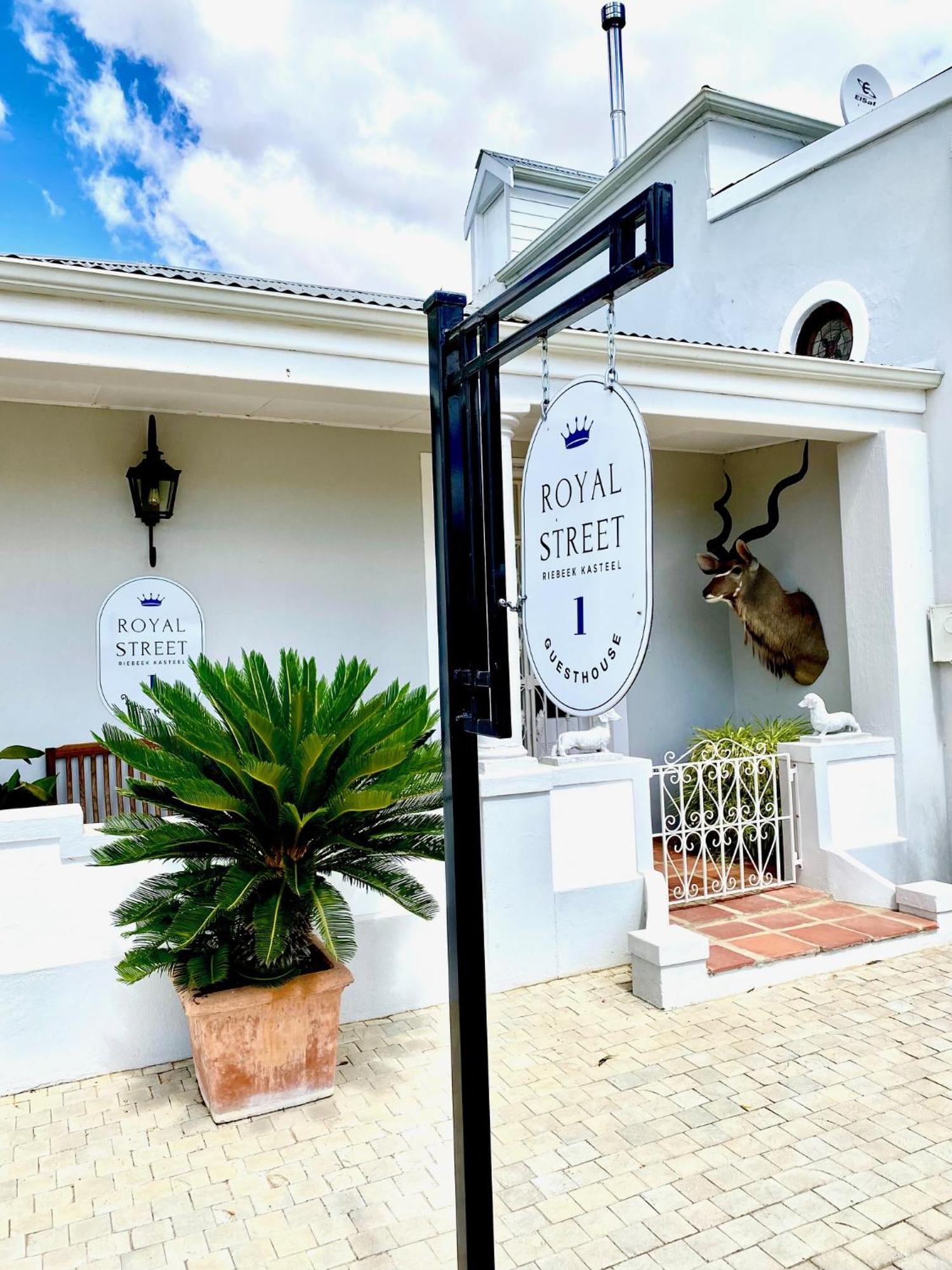 1 Royal Street Guesthouse ライビーク・カステール エクステリア 写真